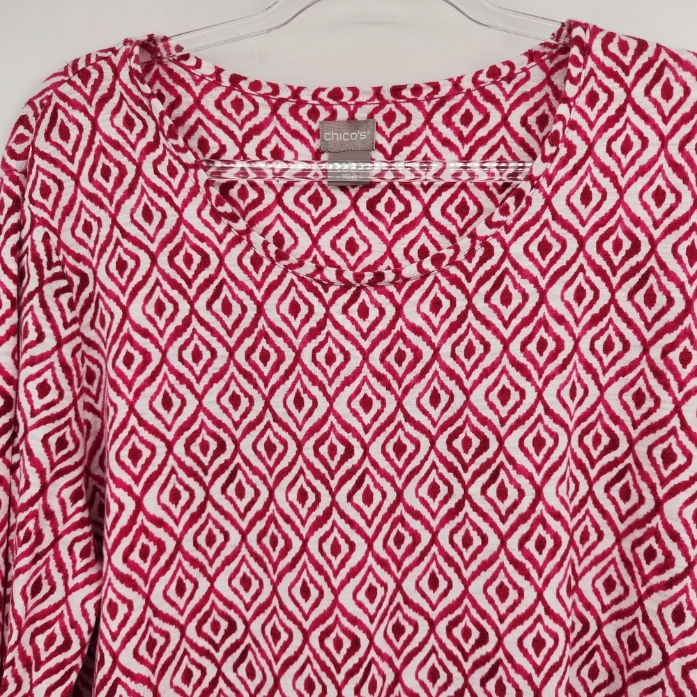 Chicos 3 Long Sleeve Printed Top Tee Womens Size XL Pink White Geometric - Picture 2 of 8